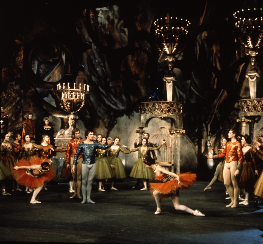Нуреев: Лебединое озеро