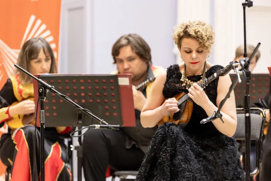 Открытие XI Всероссийского фестиваля «Байкальские струны»: фоторепортаж