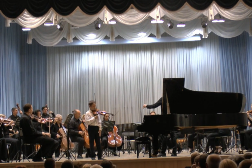 Концерт учащихся ДМШ № 3 г. Иркутска с Губернаторским симфоническим оркестром 