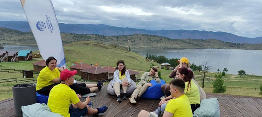 Молодые педагоги из пяти регионов России участвуют в летней школе на Байкале
