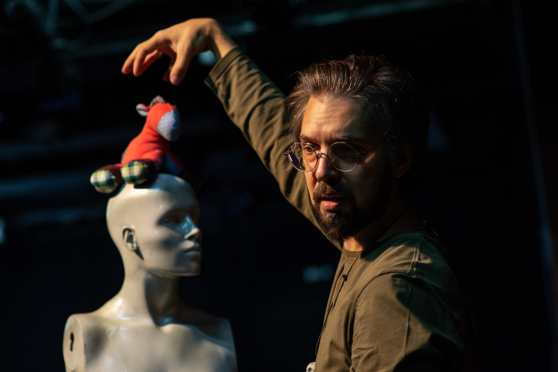 разбитая черная машина. страховой случай дтп. узбекистон авария жинтра. саид гудбедский авария на кутузовском проспекте. стелла тихорецк.