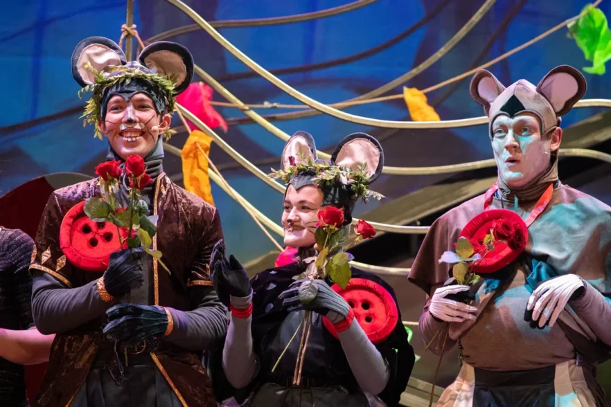 «Сага о волшебных мышах»: как создавали мышиную мультивселенную в иркутском Театре Пилигримов