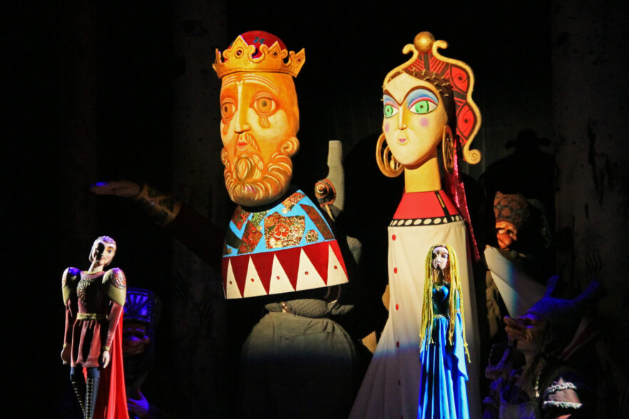 В Иркутске впервые открылись гастроли Санкт-Петербургского государственного «Кукольного театра сказки»