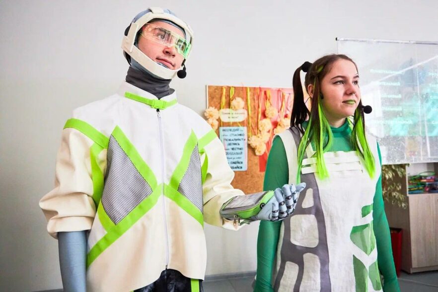 Иркутский областной театр кукол «Аистёнок» готовит выездной интерактивный спектакль-тренинг для подростков