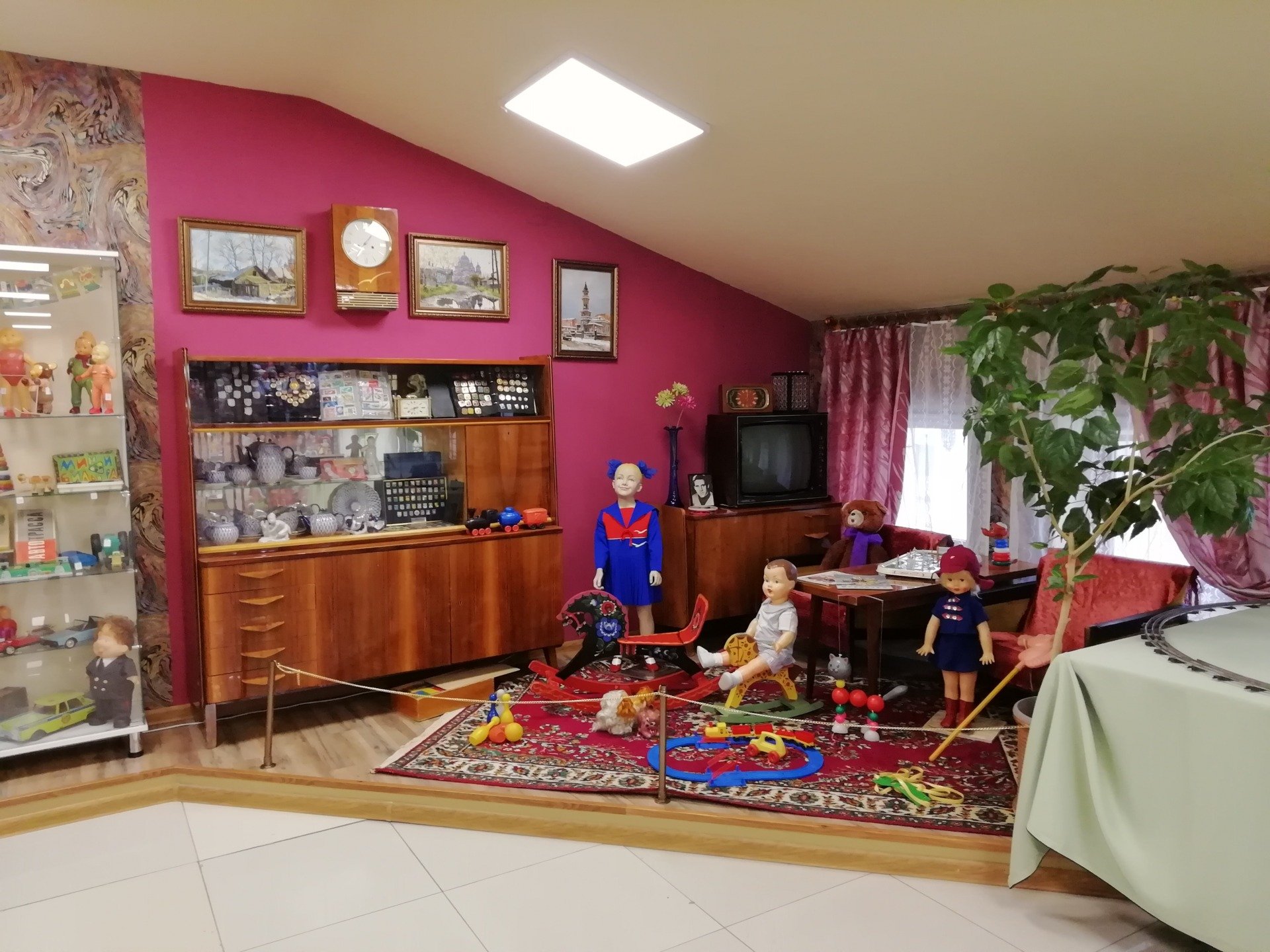 Музей игрушки "КуМир детства"