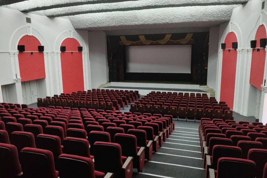 В Черемхово после капремонта открылся кинотеатр Дворца культуры «Горняк»