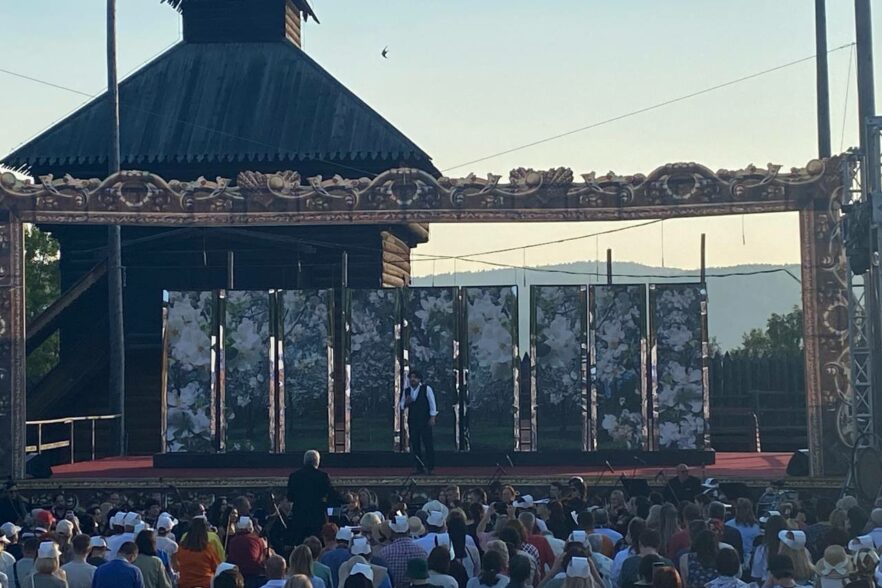 В «Тальцах» открылся фестиваль русской оперы