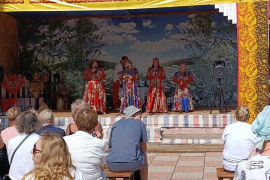 «Звени, частушка»