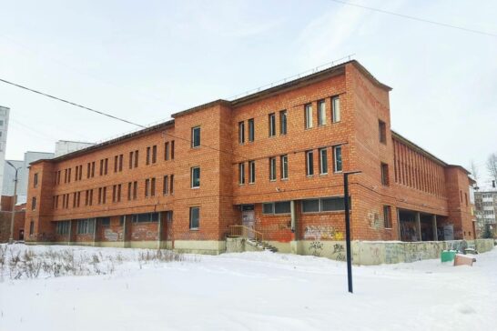 Фасады отремонтируют в Усть-Илимской школе искусств