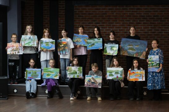 Затопленные острова Лосята в Усть-Илимске ожили на детских картинах    