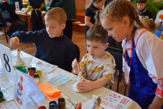 Конкурс «Равный — равному» помог раскрыть таланты детей