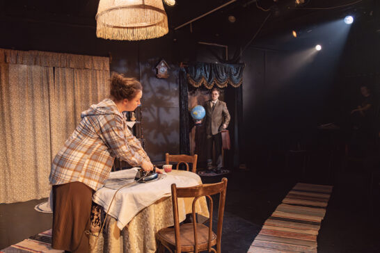 Обиды, слёзы и любовь: премьера в Иркутском драматическом