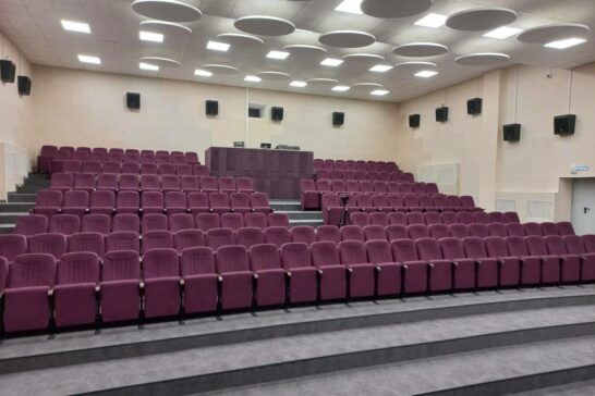 Кинозал «Сибирь» открыли в Оёке после модернизации