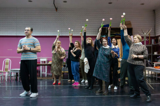 «Немного о женском»: пластический музыкальный перформанс в Иркутском музтеатре