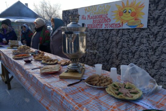 Народные гуляния «Собирайся народ, масленица идет!»