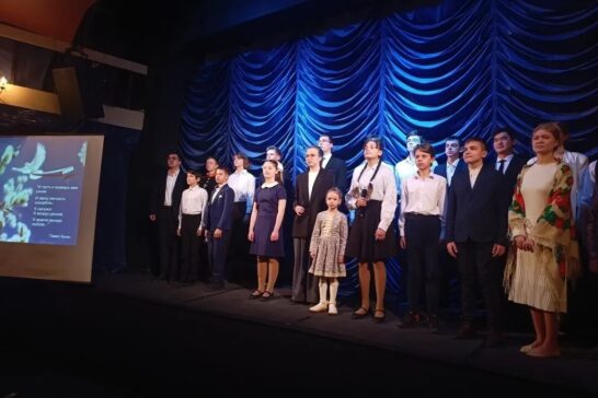 Лучшие чтецы Иркутска выступили на сцене театра кукол «Аистёнок»