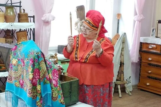Ткани русских народных одежд изучат дети в Саянске