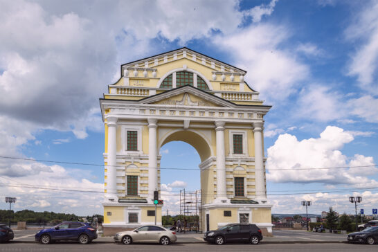Московские ворота обновляют в Иркутске
