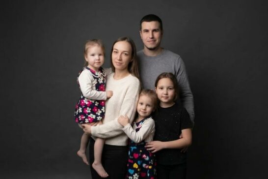 Фотовыставка «Я, ты, он она, вместе-дружная семья»